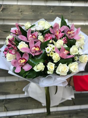 Букет цветов из: Розы и Хризантемы в Попово-Лежачах