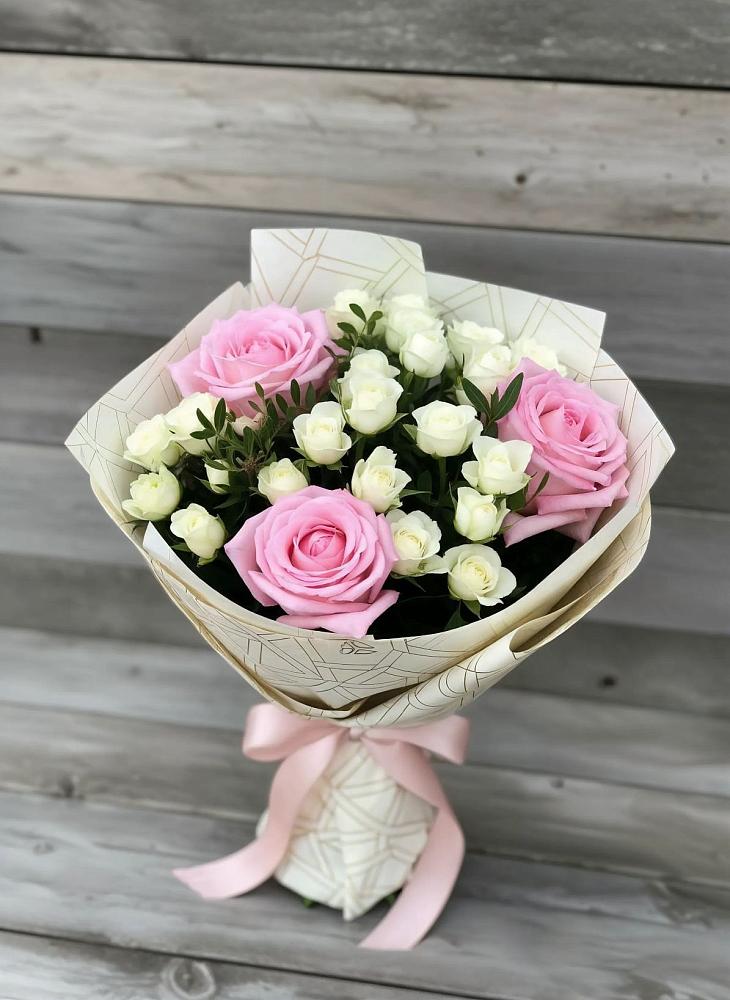 Букет цветов из: Розы в Попово-Лежачах