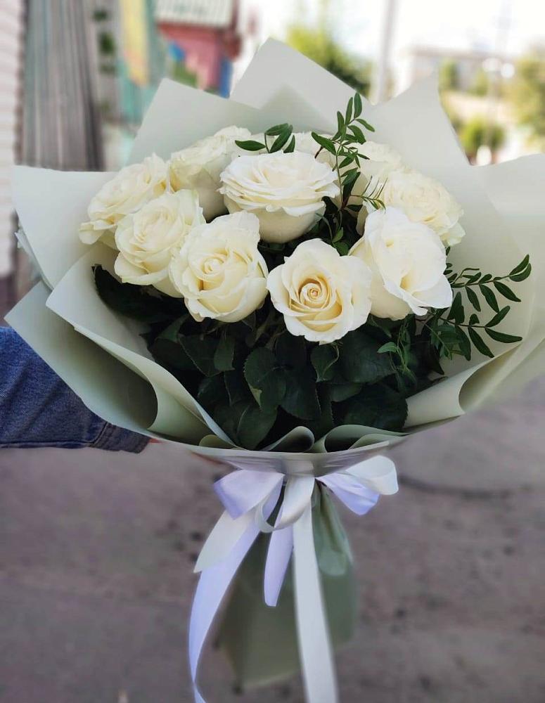 Букет Белые розы Проуд в Попово-Лежачах