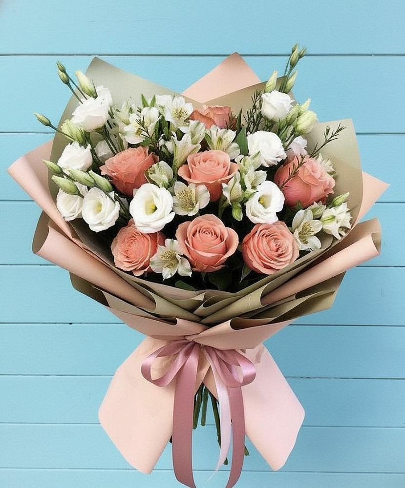 Букет цветов из: Розы, Альстромерии и Лизиантусы в Попово-Лежачах