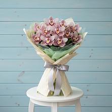 Букет цветов из:  Орхидеи и Розы в Попово-Лежачах