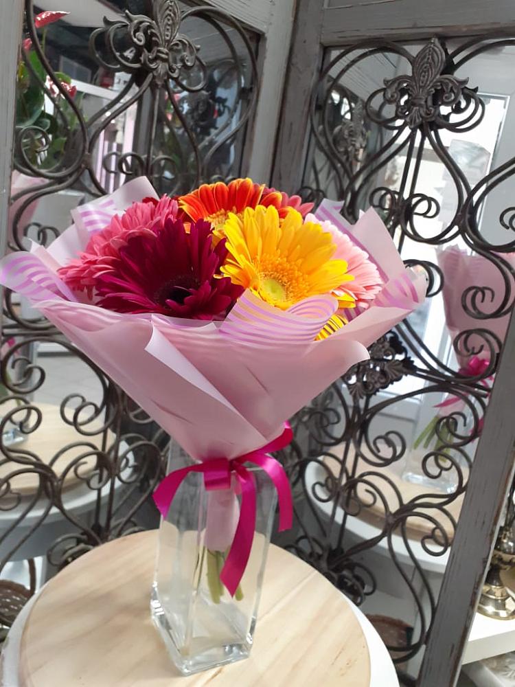 Букет цветов из: Герберы в Попово-Лежачах