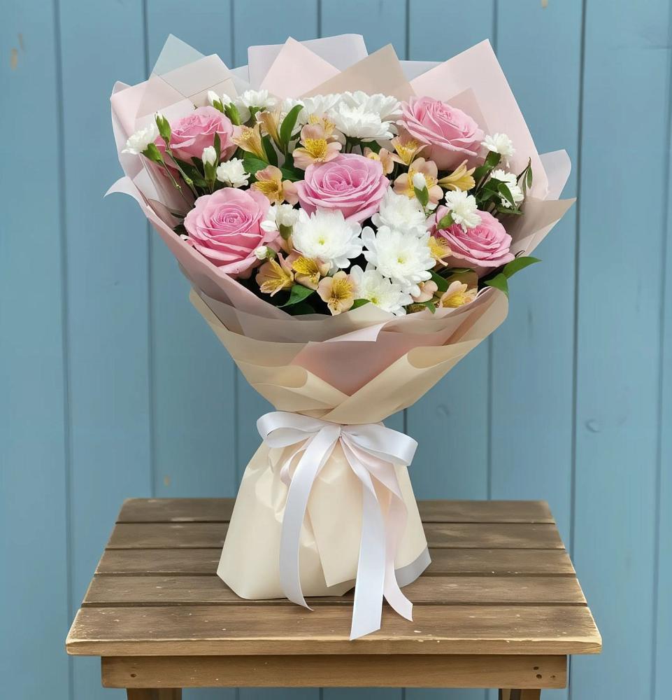 Букет цветов из: Гвоздики, Орхидеи и Розы в Попово-Лежачах