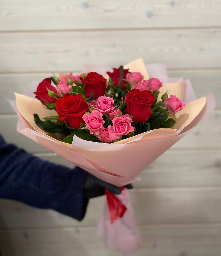 Букет цветов из: Розы в Попово-Лежачах