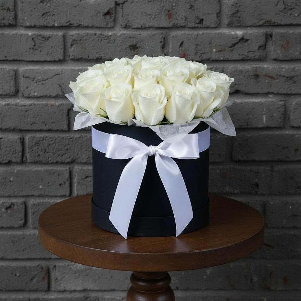 Цветочная композиция из Розы в шляпной коробке в Попово-Лежачах