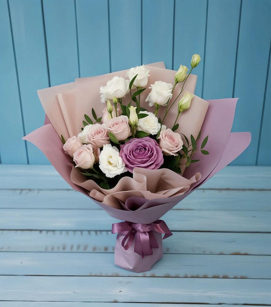 Букет цветов из: Розы и Лизиантусы в Попово-Лежачах